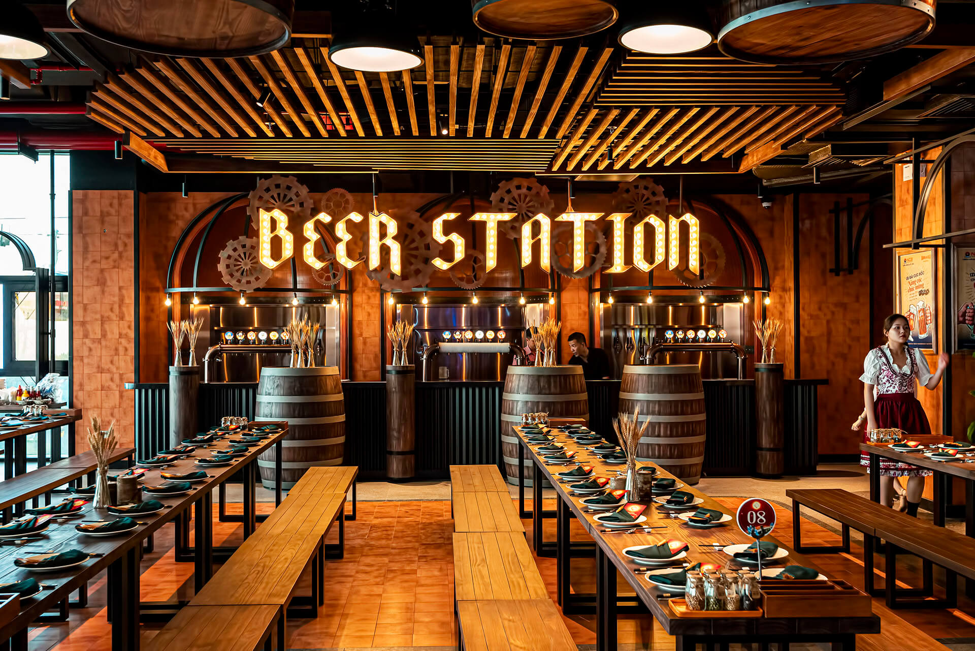 Trải nghiệm Sun Kraftbeer: Vị bia thủ công chuẩn Đức giữa mây núi Bà Nà
